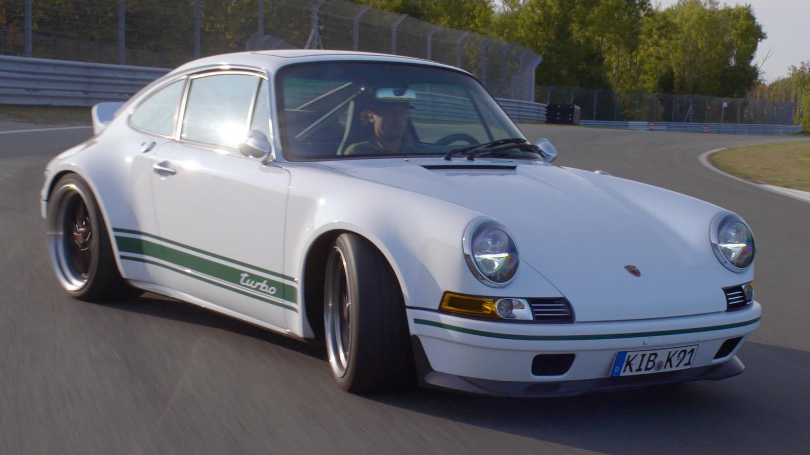 Ausfahrt im 993 Turbo Restomod