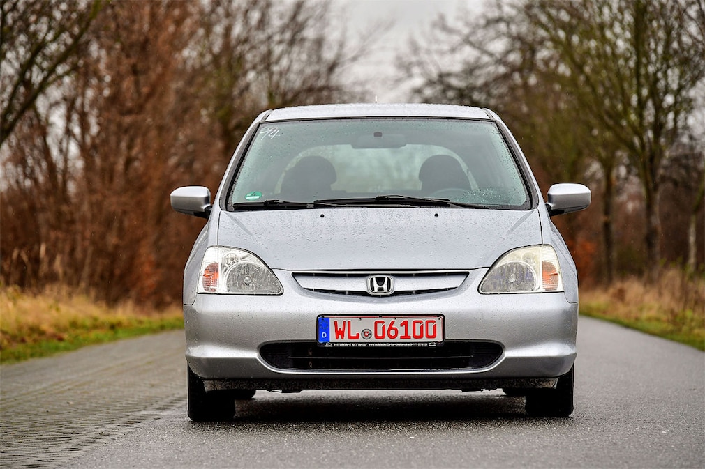 Honda Civic 1.4i LS