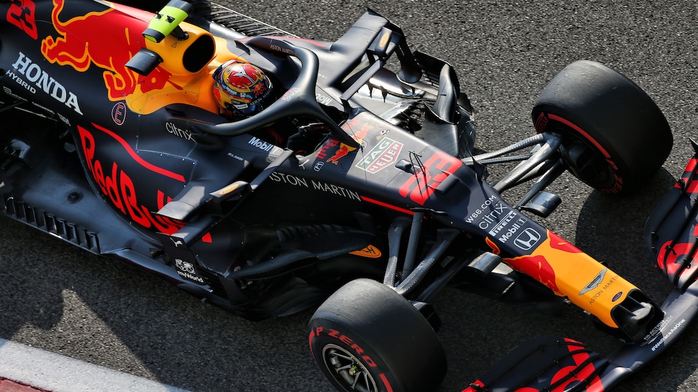 F1
