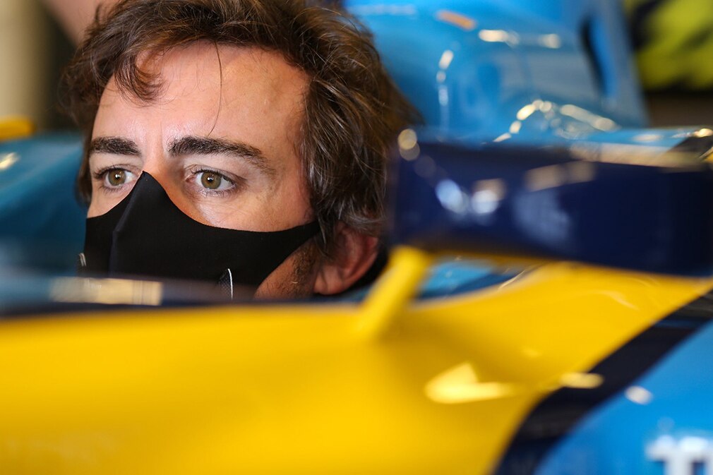 Alonso stichelt mal wieder gegen Vettel