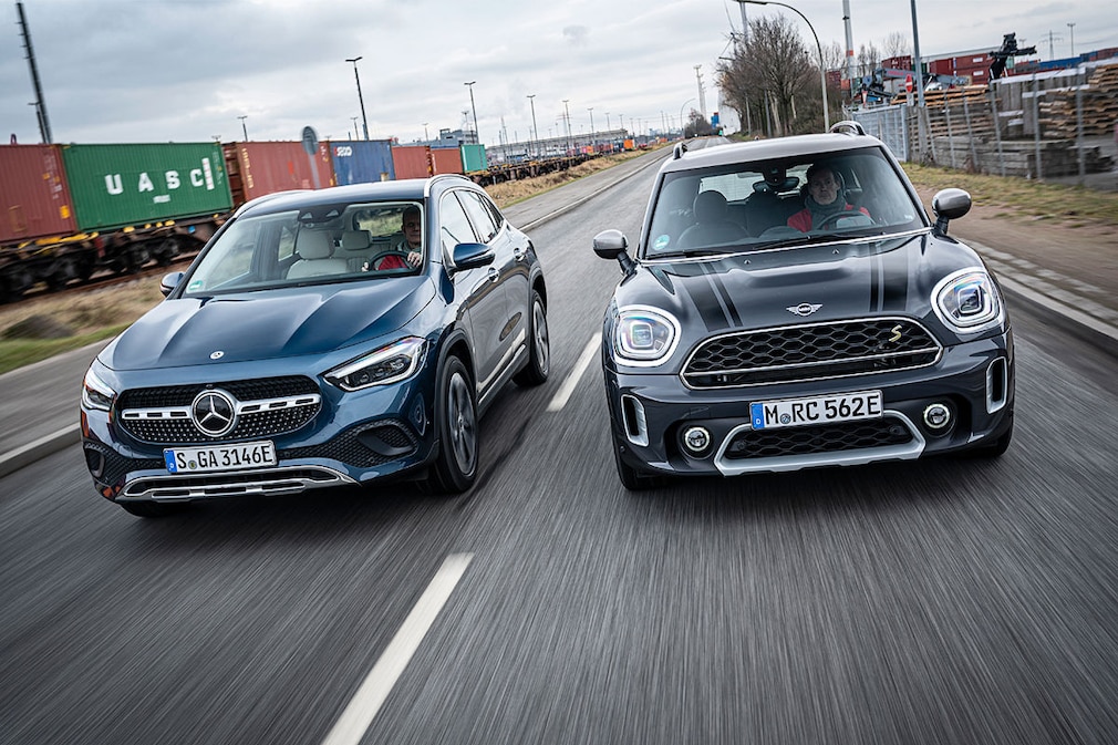 Mercedes GLA 250 e Mini Cooper SE Countryman