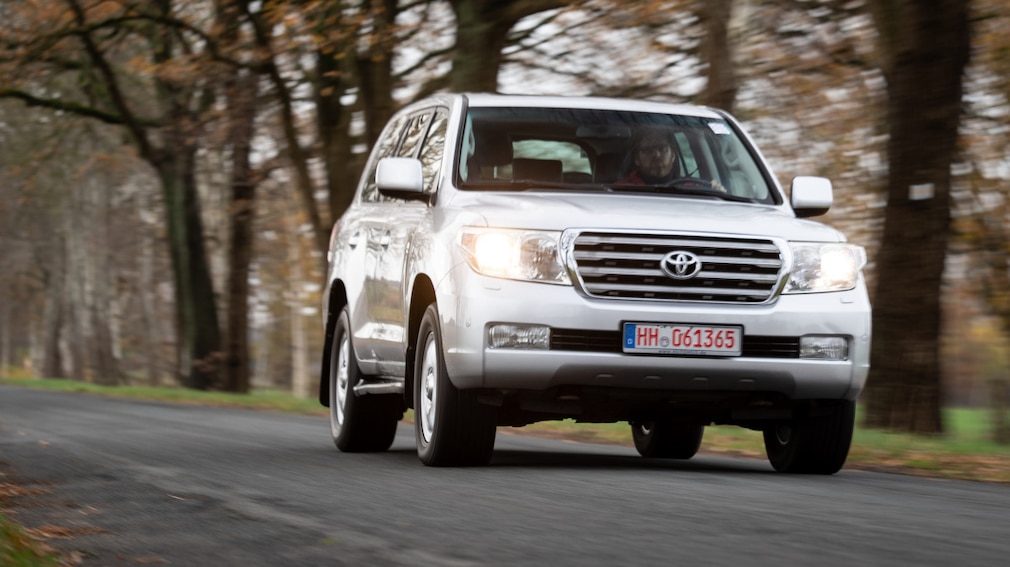 Toyota Land Cruiser V8 5.5 D-4D