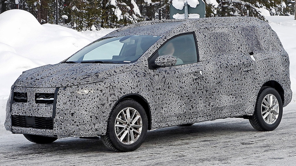 Neuer Dacia Logan MCV in Tarnung gesichtet