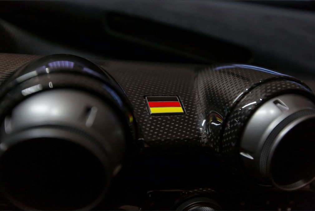 F1