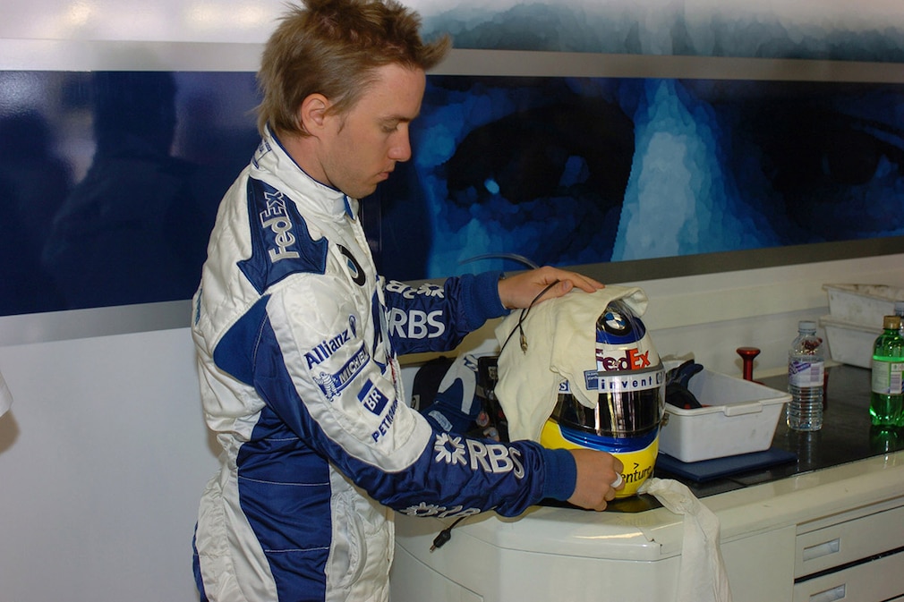 Wie Alonso  diese Stars crashten neben der Strecke