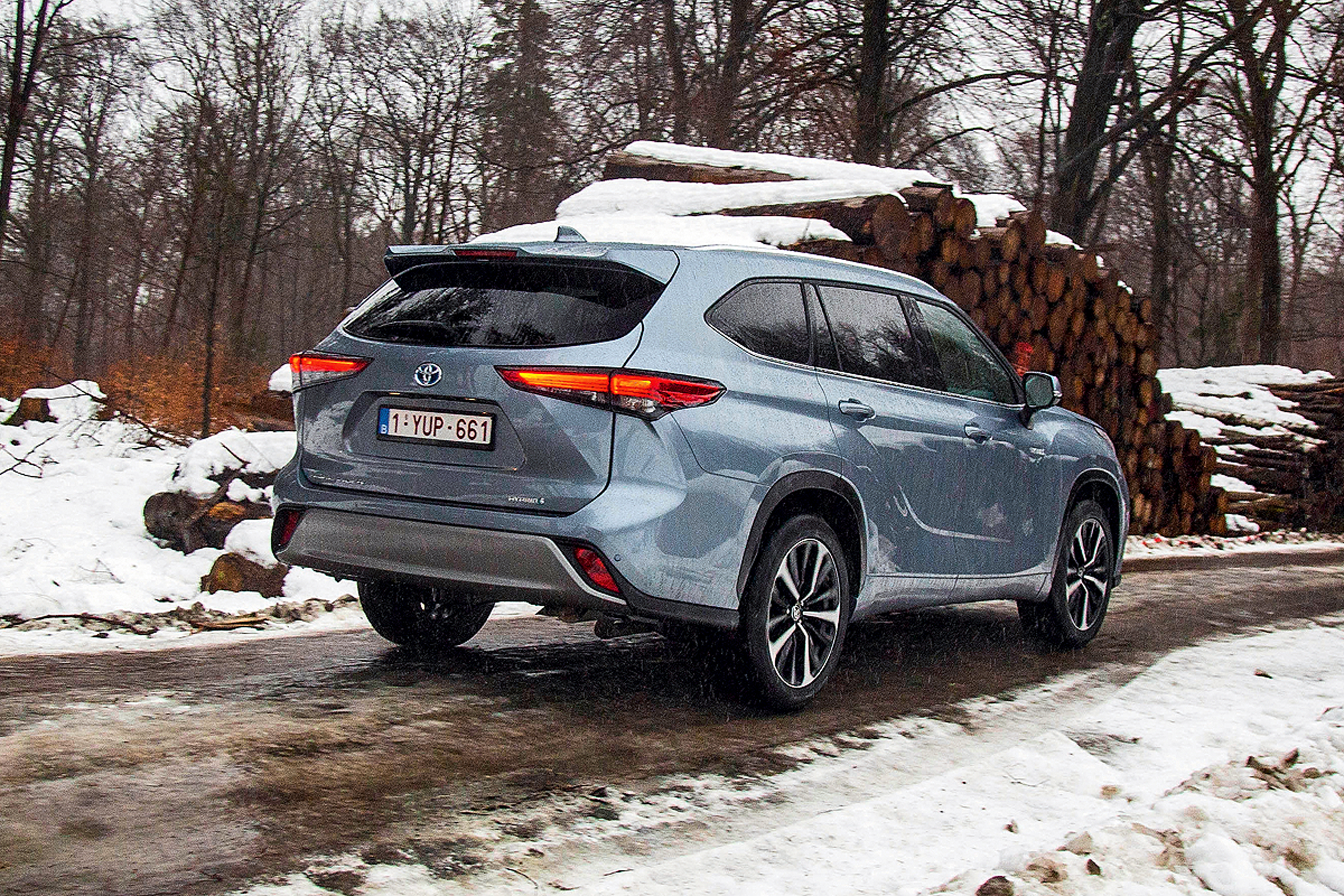 Toyota Highlander Hybrid Test Motor Preis SUV AUTO BILD