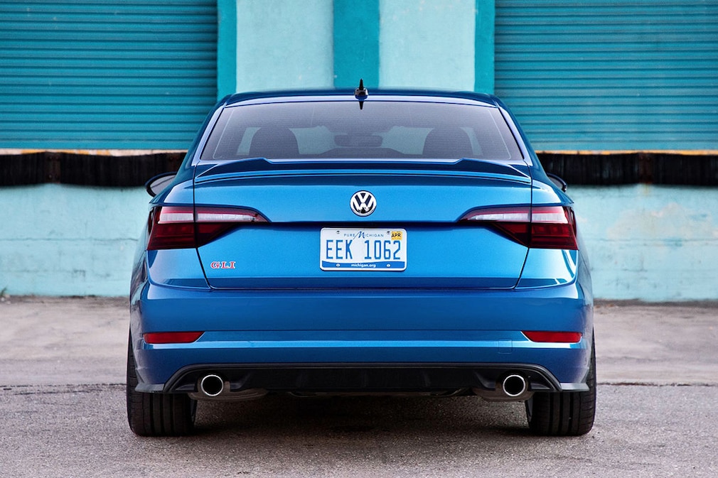 VW Blue Lagoon Jetta GLI concept