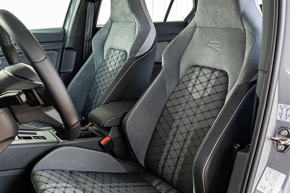 VW Golf 1.5 eTSI