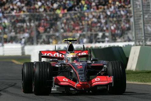 Wurde der McLaren-Mercedes MP 4–22 mit Ferrari-Hilfe gebaut?