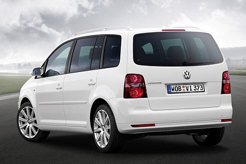 Kosten für die optischen Aufwertungen für den VW Touran: ab 1560 Euro.