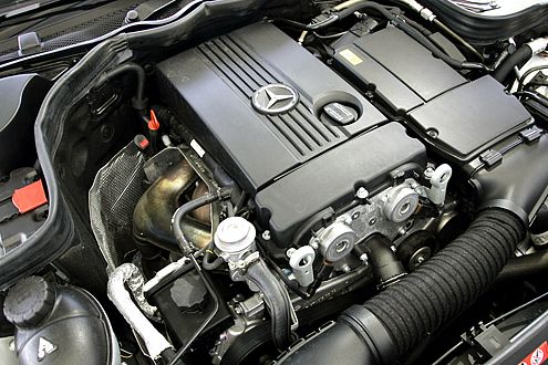 Mit 183 PS ist der bekannte 1,8-Liter-Vierzylinder jetzt 20 PS stärker.