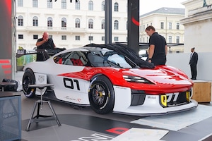 Porsche Mission R