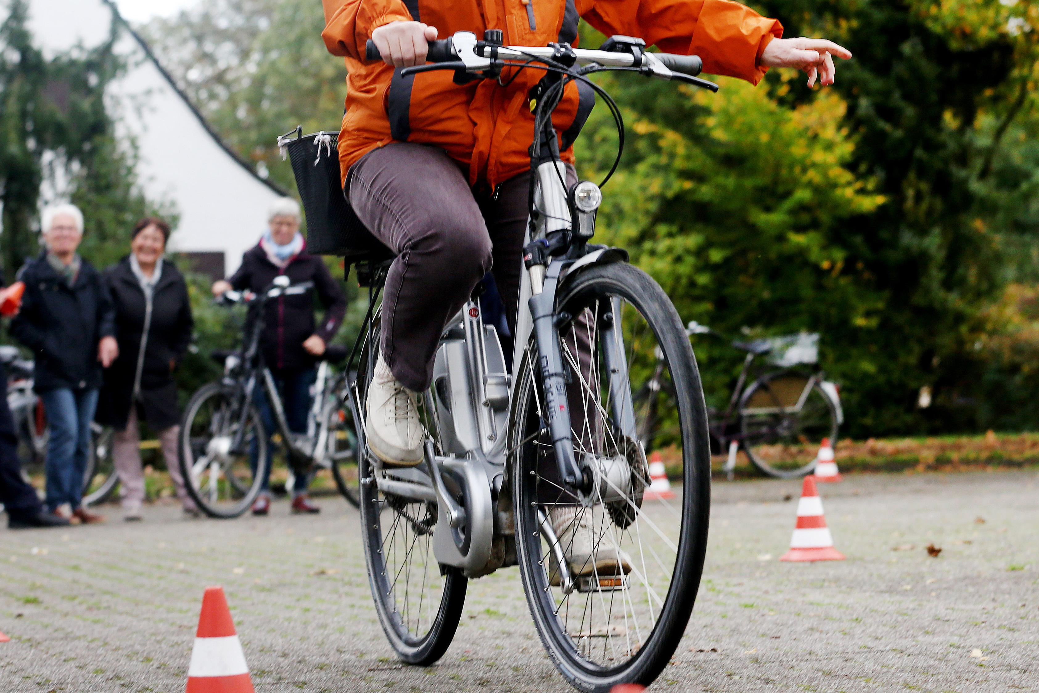 schwere fahrradunfalle darum sind e bikes ein grosses problem autobild de