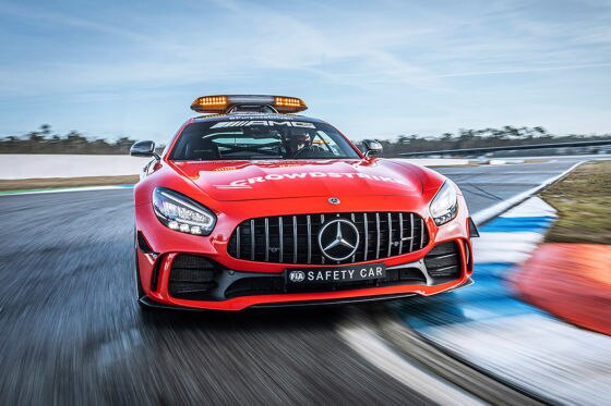 Das neue Safetycar ist ein Aston Martin Das neue Safetycar ist ein Aston Martin
