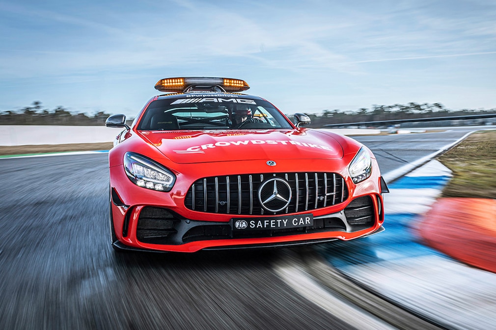 Das neue Safetycar ist ein Aston Martin