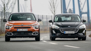 CITROËN C4 PureTech 130 Ford Focus 1.0 Ecoboost MHEV