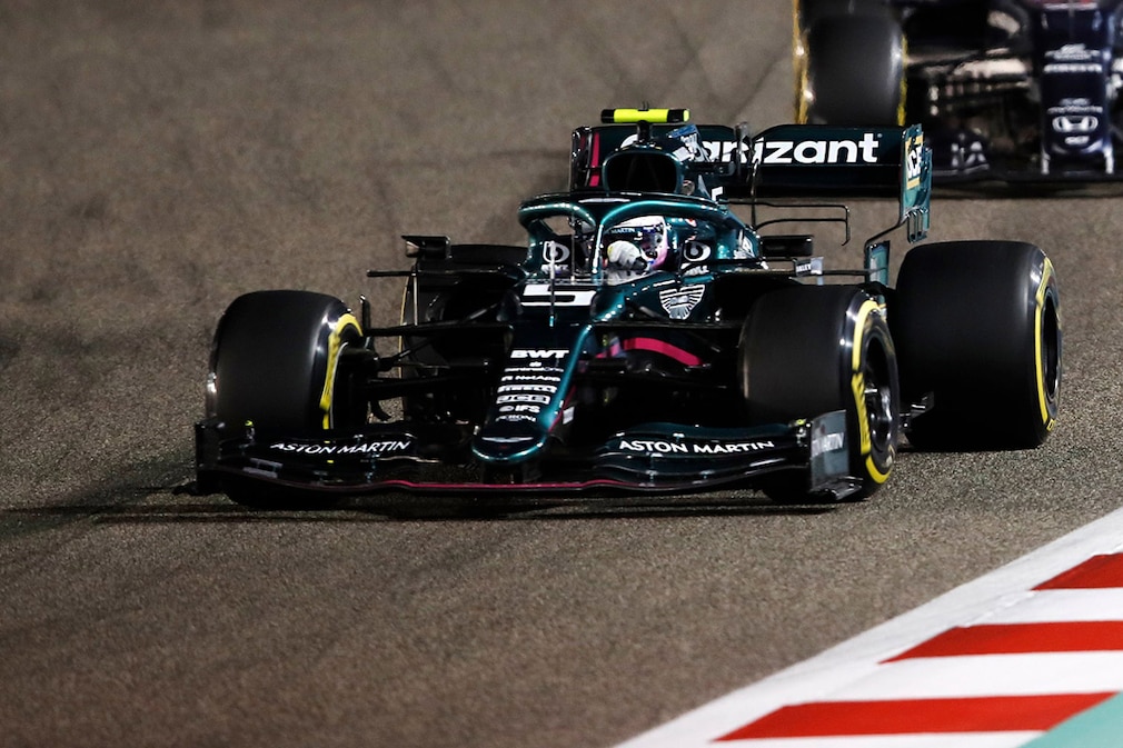 Gigantenduell zwischen Hamilton und Verstappen