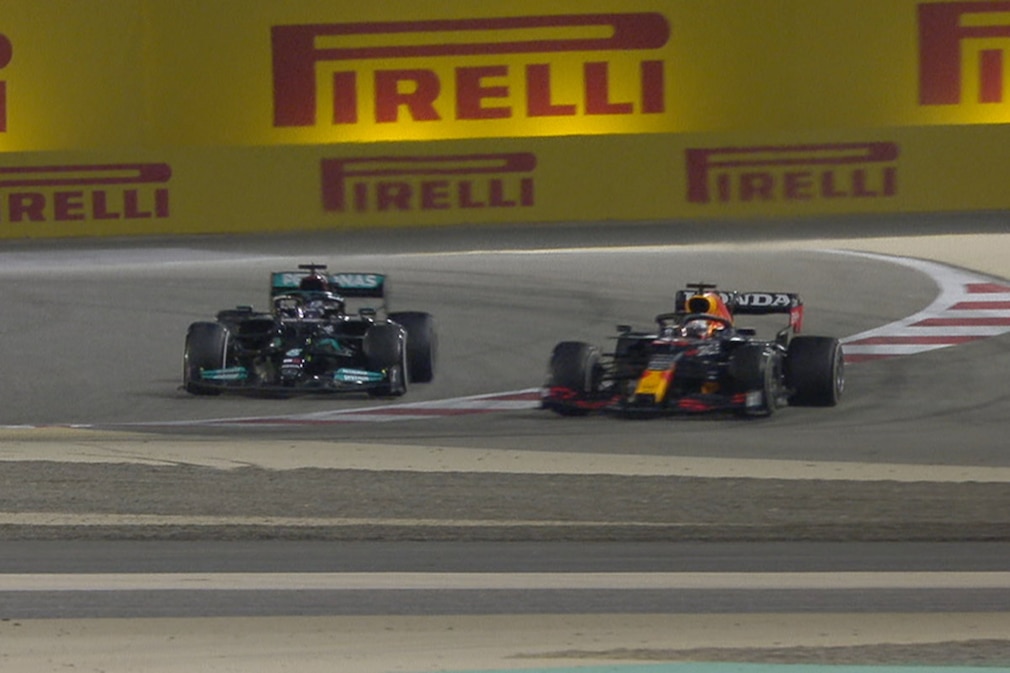 Gigantenduell zwischen Hamilton und Verstappen