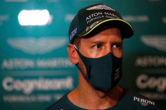 Vettel sieht auch bei Aston Martin Rot Vettel sieht auch bei Aston Martin Rot