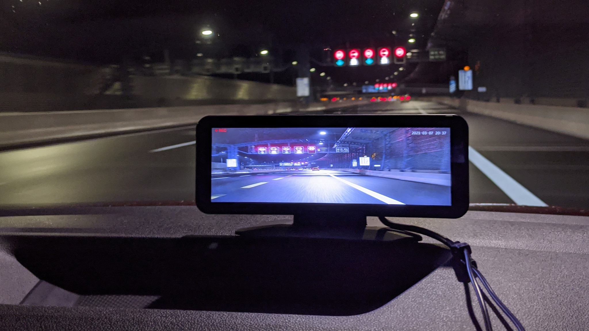Lanmodo Vast Pro Night Vision Dashcam Test AUTO BILD
