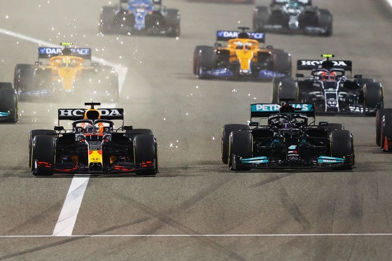 Verstappen würde Hamilton bei Mercedes zerlegen Verstappen würde Hamilton bei Mercedes zerlegen