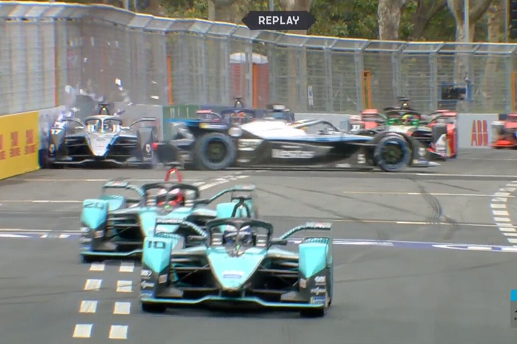 Vergne gewinnt nach Mercedes-Crash und Audi-Aus