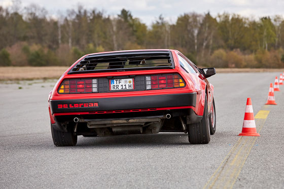 DeLorean DMC-12
