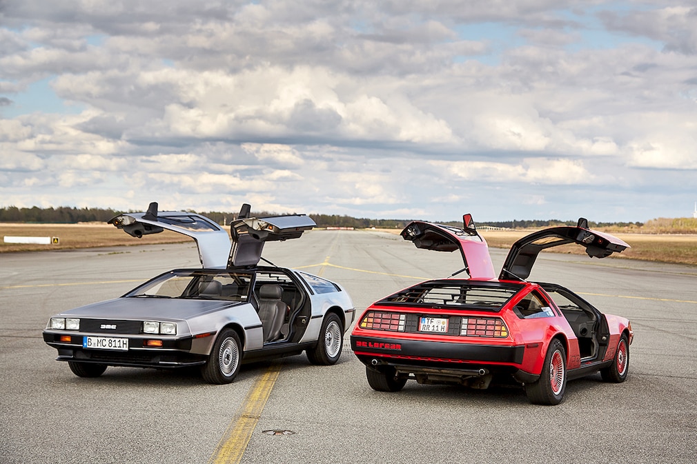 DeLorean DMC-12