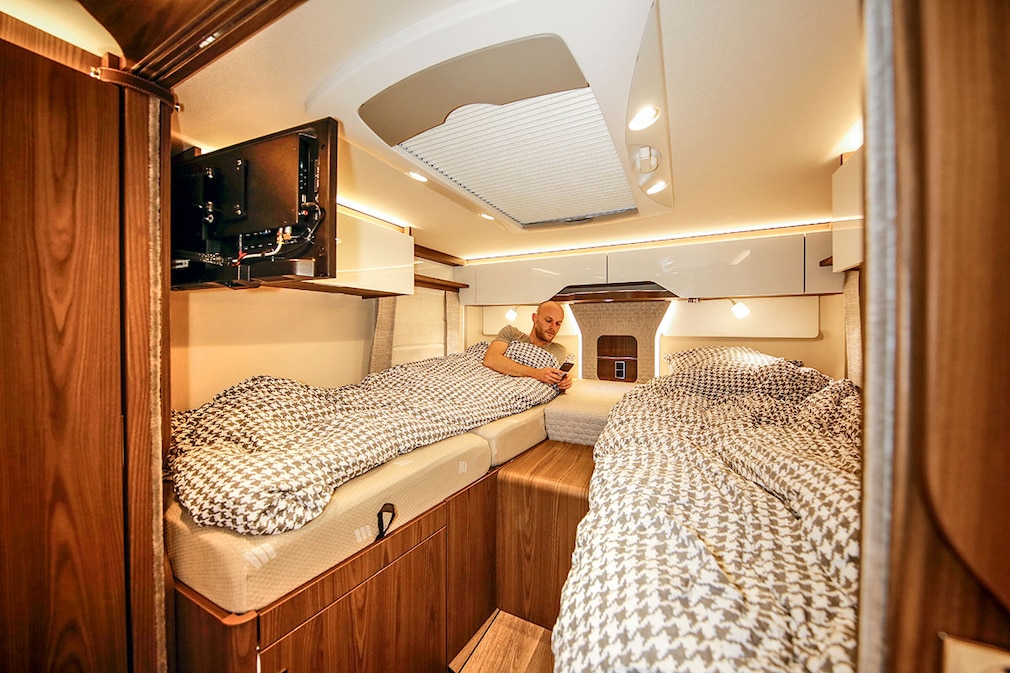 Hymer B-ML I 880