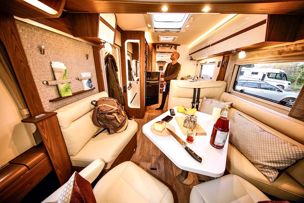 Hymer B-ML I 880