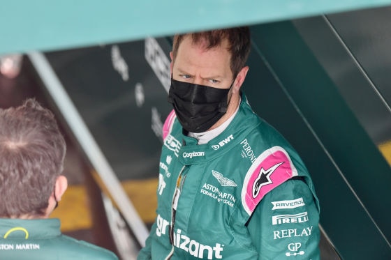 Hamilton bezwingt Red Bull Hamilton bezwingt Red Bull