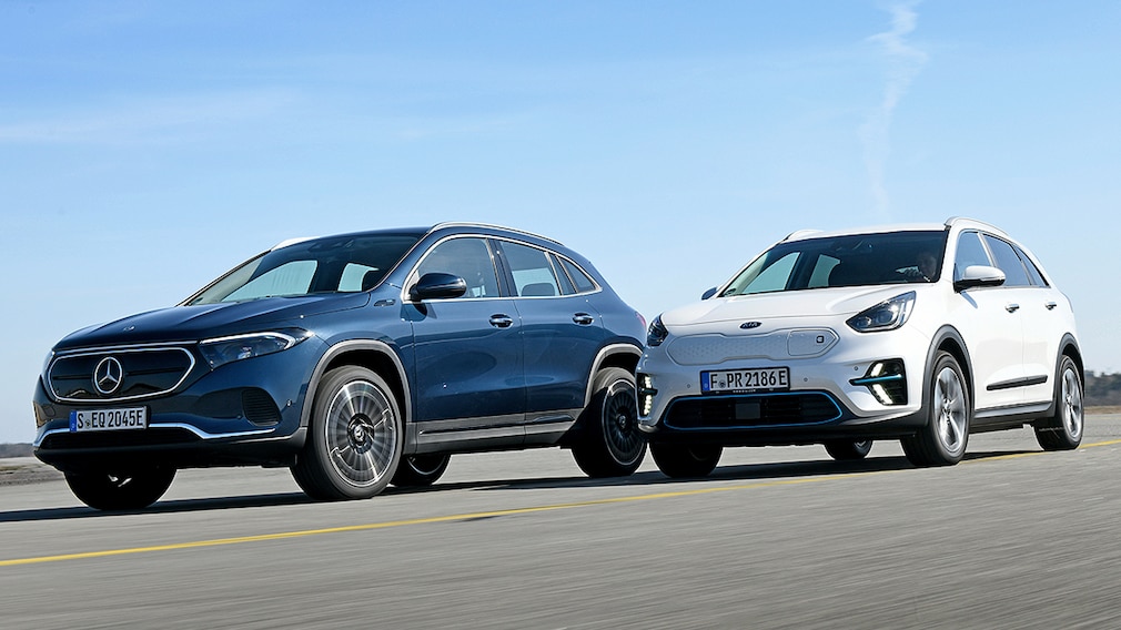 Mercedes EQA 250       Kia e-Niro