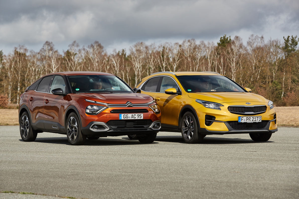 Kia XCeed 1.5 T-GDI Citroën C4 Pure Tech 155