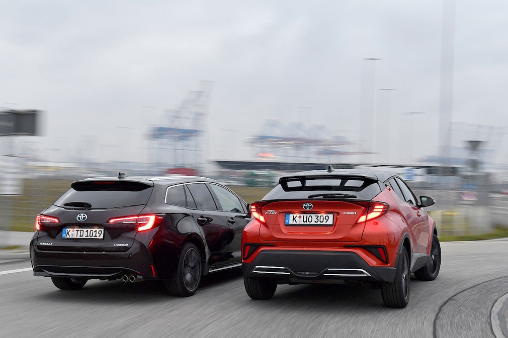 Toyota Corolla Touring Sports. Toyota C-HR