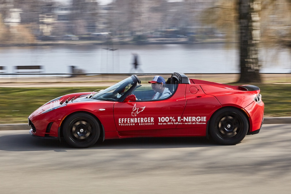 Tesla Roadster 2.0 (2009)