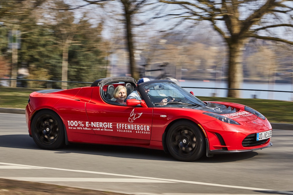 Tesla Roadster 2.0 (2009)