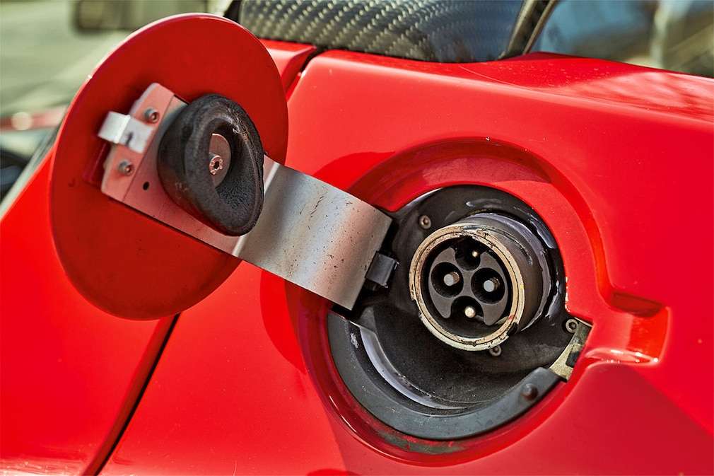 Tesla Roadster 2.0 (2009)