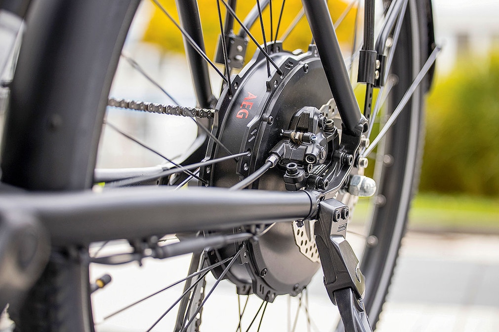 EBikes unter 2000 Euro im AUTO BILDTest AUTO BILD