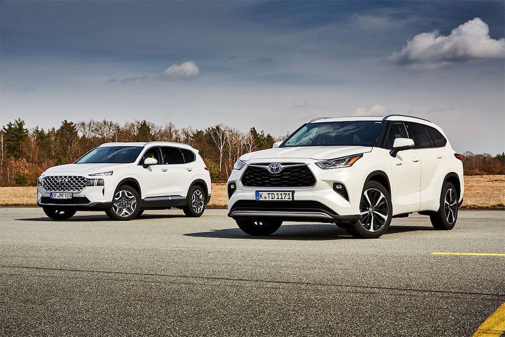 Hyundai Santa Fe 1.6 T-GDI Toyota Highlander Hybrid