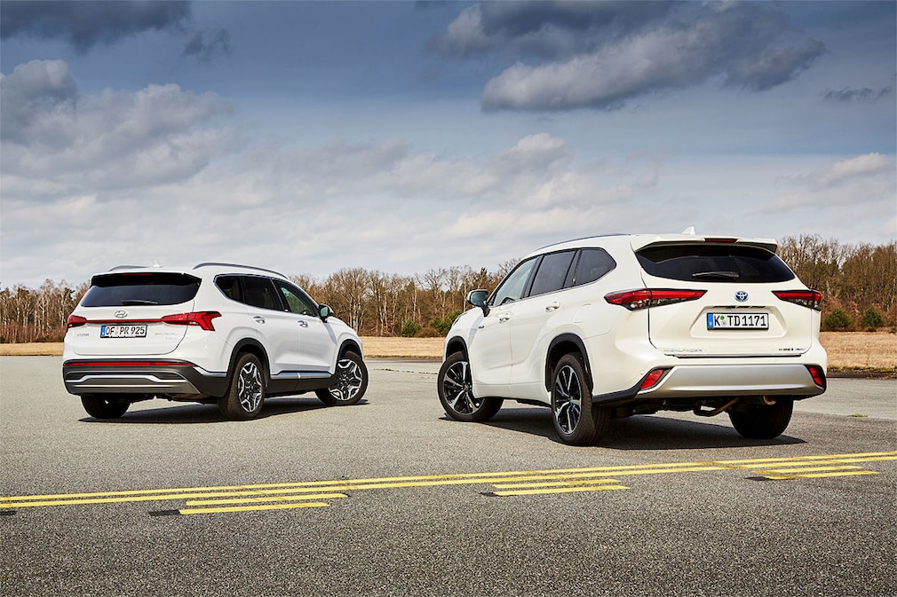Hyundai Santa Fe 1.6 T-GDI Toyota Highlander Hybrid