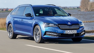 Skoda Superb Combi IV