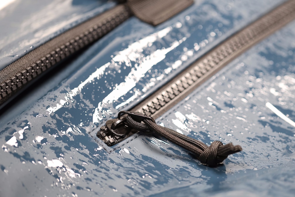 Wasserperlen auf dem Lekeinchi Rolltop im Detail