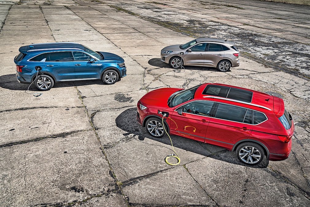 Kia Sorento 1.6 T-GDI Plug-in Hybrid AWD Platinum Seat Tarraco 1.4 e-Hybrid FR Ford Kuga 2.5 Duratec PHEV ST-Line