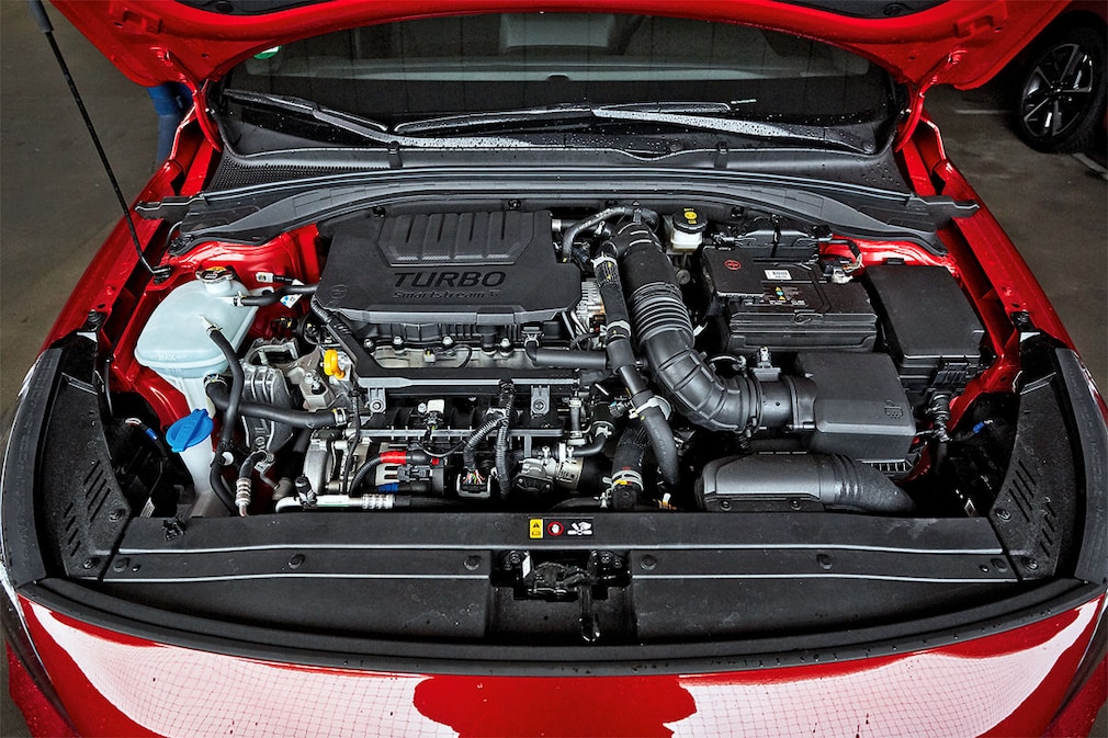 HYUNDAI i30 1.5 T-GDI