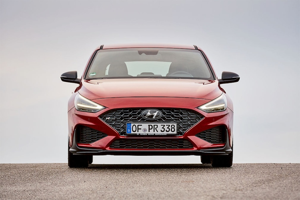 HYUNDAI i30 1.5 T-GDI