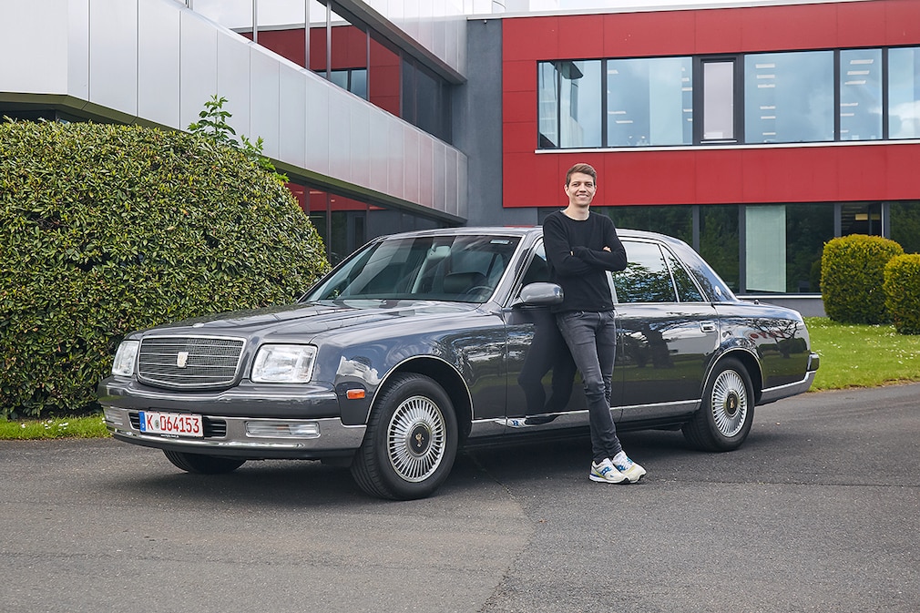 Toyota Century
