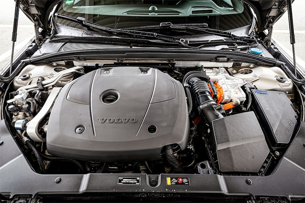 Volvo V60 T6 Recharge AWD