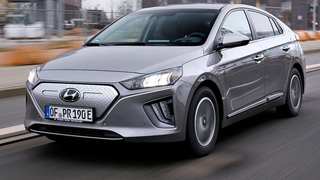 Hyundai Ionic electric Blue Drive
