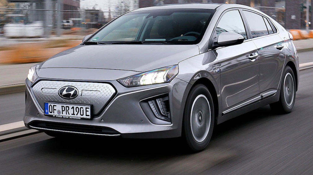 Hyundai Ionic electric Blue Drive