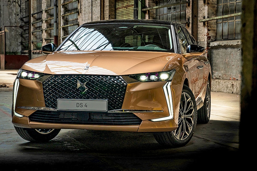 DS 4 
